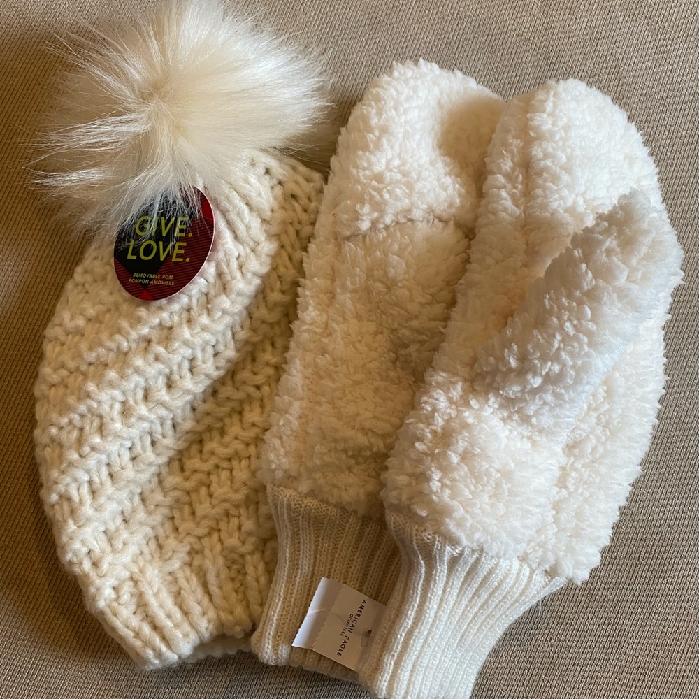 Brand new hat and gloves set